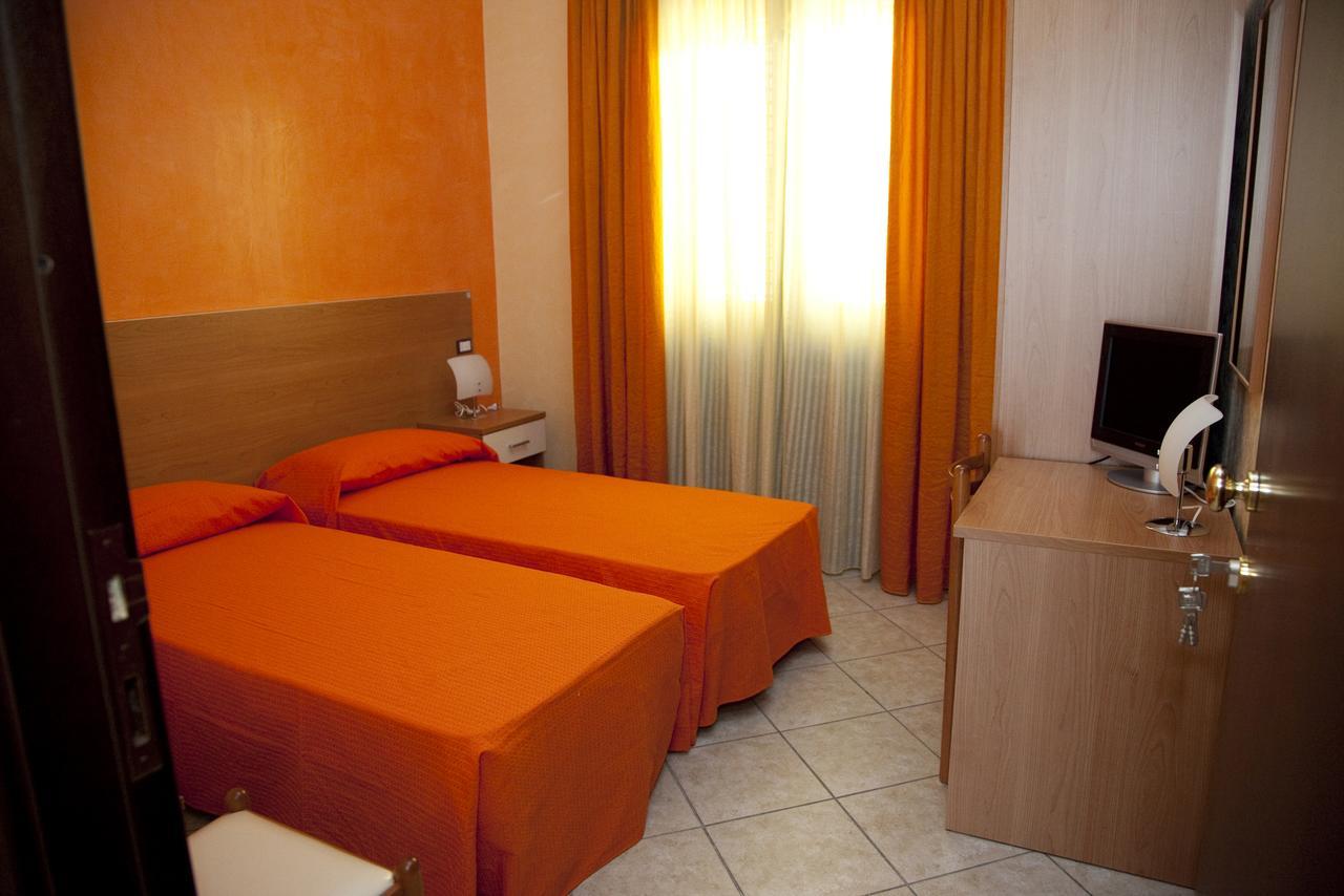 Bed and Breakfast Il Portico Dei Normanni Бутера Екстер'єр фото